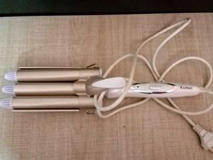 KEMEI TRIPLE TONG HAIR WAVER