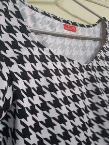 Geometric Print Top
