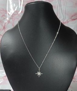 Elite Graceful Women Necklaces &amp; Chains