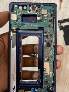 Samsung  Phones Motherboard Dead But Parts Can Be