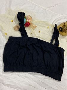 Stylist Crop Top Size Mantion XS