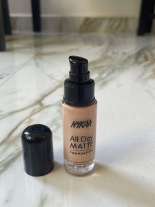 Nykaa Foundation (02 Vanila)