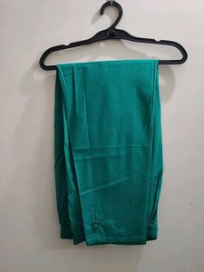 Women's Solid Mid Rise Cotton Pant
