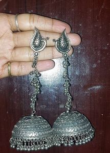 Per Piece 200 Ruppee