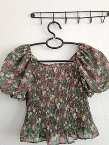 Floral Print Puff Sleeve Top