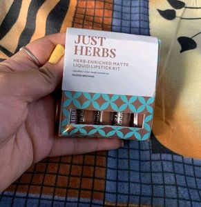 Just Herbs Liquid Lipstick Kit