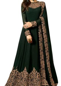 beutiful gown for festive wear
