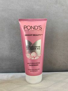 Pond's Bright Beauty Facewash