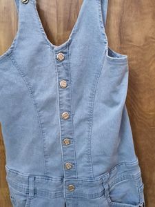 it mentioned 34...but 30-32...Denim Jumpsuit