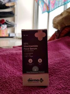 The Derma Co. Face serum