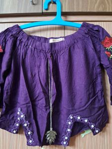 S Crop Top