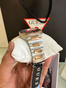 New GUESS Mens Watch Sealed With Full Kit Original