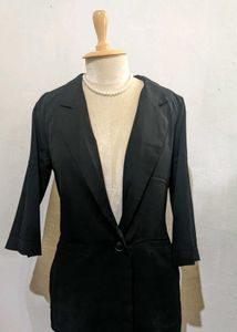 Classic Black Blazer - Size Medium