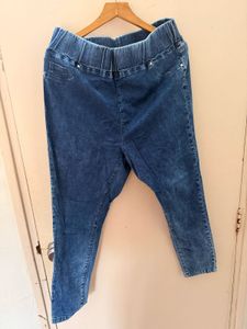 Stylish Blue Denim Jeggings(gia curves)