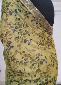 Elegant Floral Print Saree