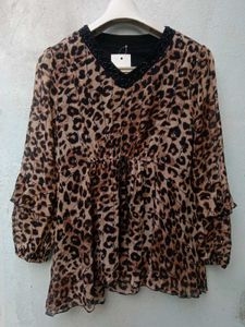 New With Tag Cute Leopard Print Korean Top