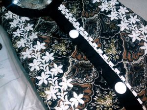 Vintage Floral Button-Down Top Or Kurti