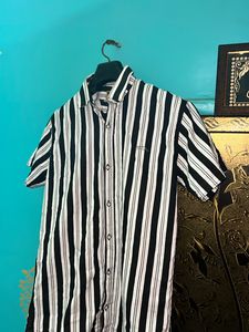 Like a new shirt not use becuse size is -  M