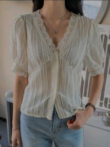 DAZY Contrast Lace V-Neck Puff Sleeve Blouse