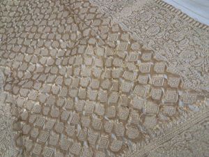 Elegant White &amp; Gold Banarasi Saree