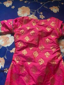 Pink and Gold Kurti