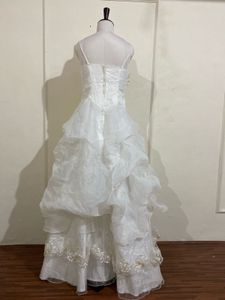 Elegant wedding dress