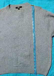 UNIQLO Unisex Crewneck Jumper- Size M