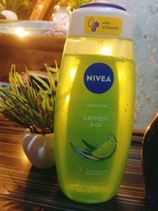 Nivea Lemon And Oil 🍋 Bodywash
