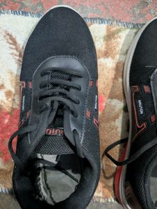 Bruton Black Sneakers