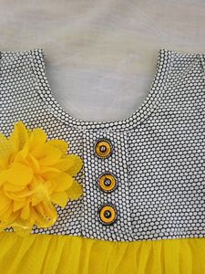Yellow Dress For Girls Between 1-2years