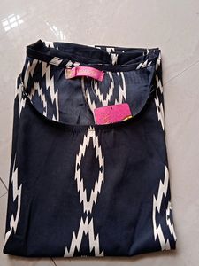BRAND NEW Stylish crepe Top