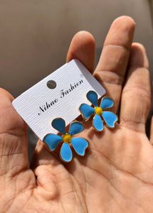 Korean Metal Flower Eaarrings