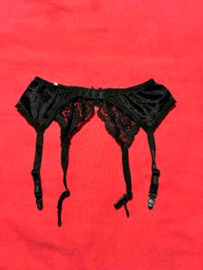 Black Lace Garter Belt – Size S