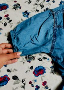 Levi&#39;s Denim Ruffle Mini Dress