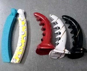 COMBO OF SCRUNCHIES AND HAIR CLIPS