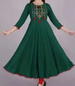 Women Green Embroidery Kurti