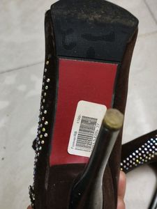 Chic Brown Heels