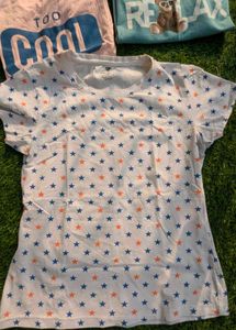 3 tshirt cotton like new in sale , hurry up