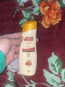 AstaVeda Almond &amp; Honey Lotion