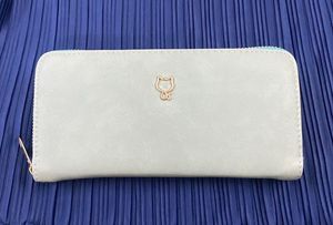 Mint Green Zipper Wallet – Stylish, Compact &amp; New