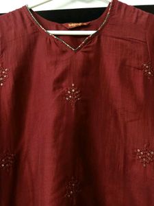 WOMEN&#39;S Maroon Elegant Kurta and Bottom