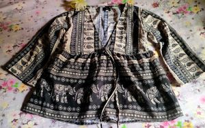 Lovely Elephant & Paisley Patterns lightweight Top