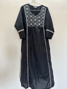Bhama Couture Women Black Embroidered Kurta with P