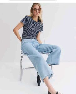 Light Wash Cropped Wide Leg Jeans