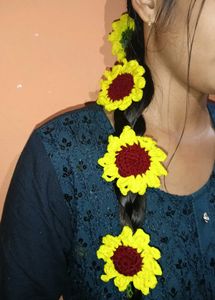 Sunflower long gajra
