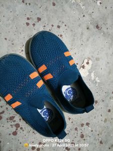 Size Uk 11for Kids... Comfortable Shoes