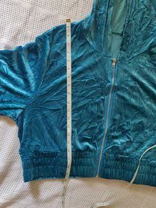 SHEIN Blue Velvet Cropped Hoodie