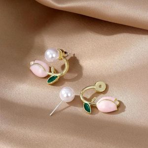 Tulip Pearl Earrings