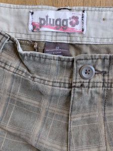 Plugg coffee brown Plaid Cargo jorts