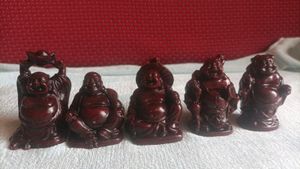5 Laughing Buddha Statue